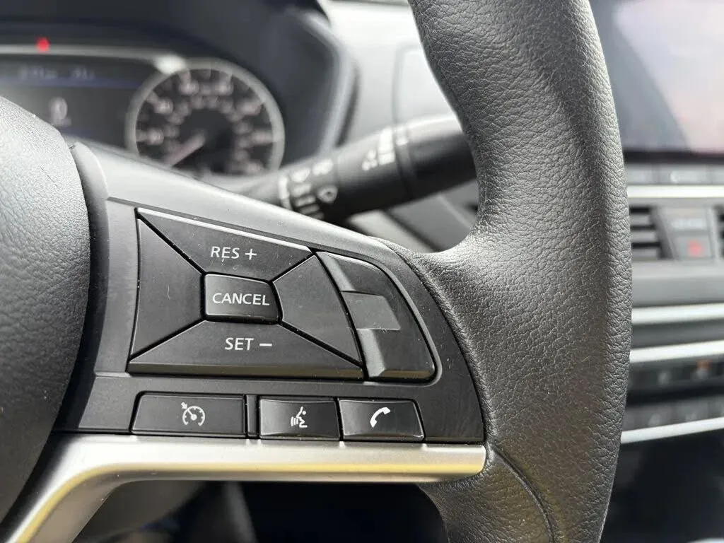 Nissan Altima photo 29