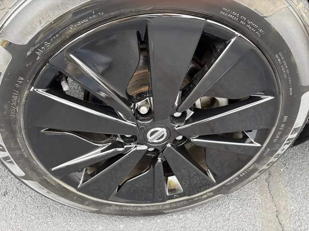 Nissan Altima photo 12