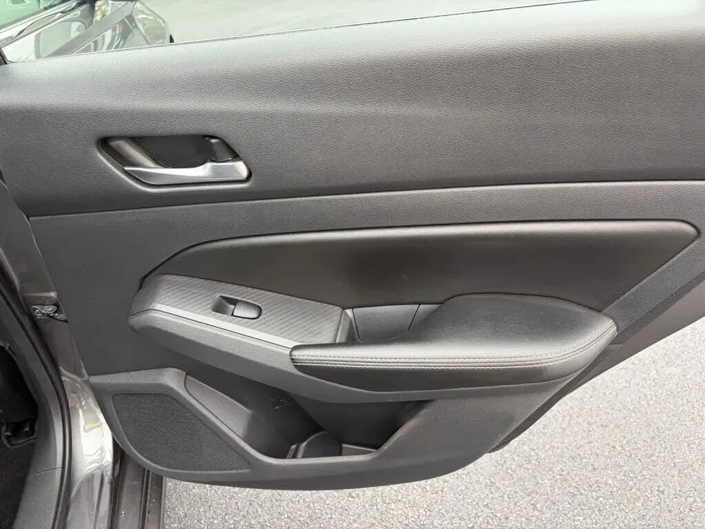 Nissan Altima photo 24
