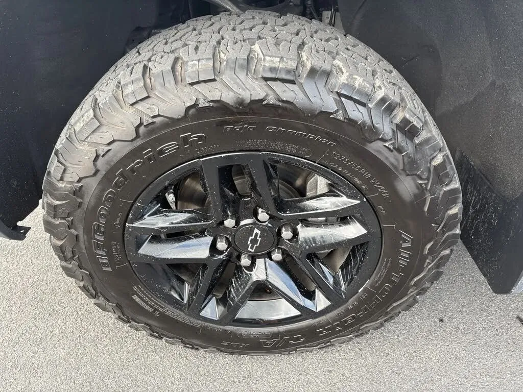 Chevrolet Silverado photo 38