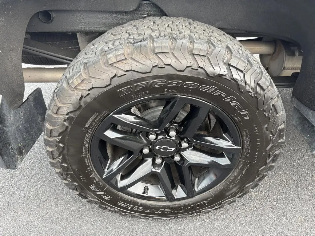 Chevrolet Silverado photo 40