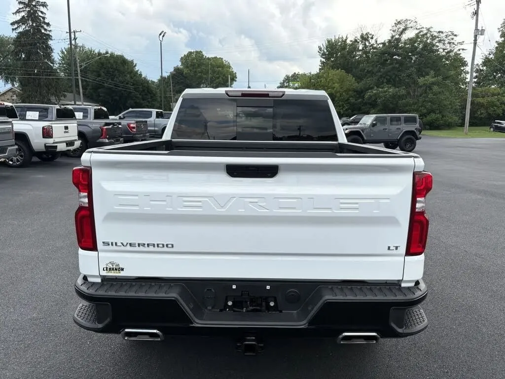 Chevrolet Silverado photo 8