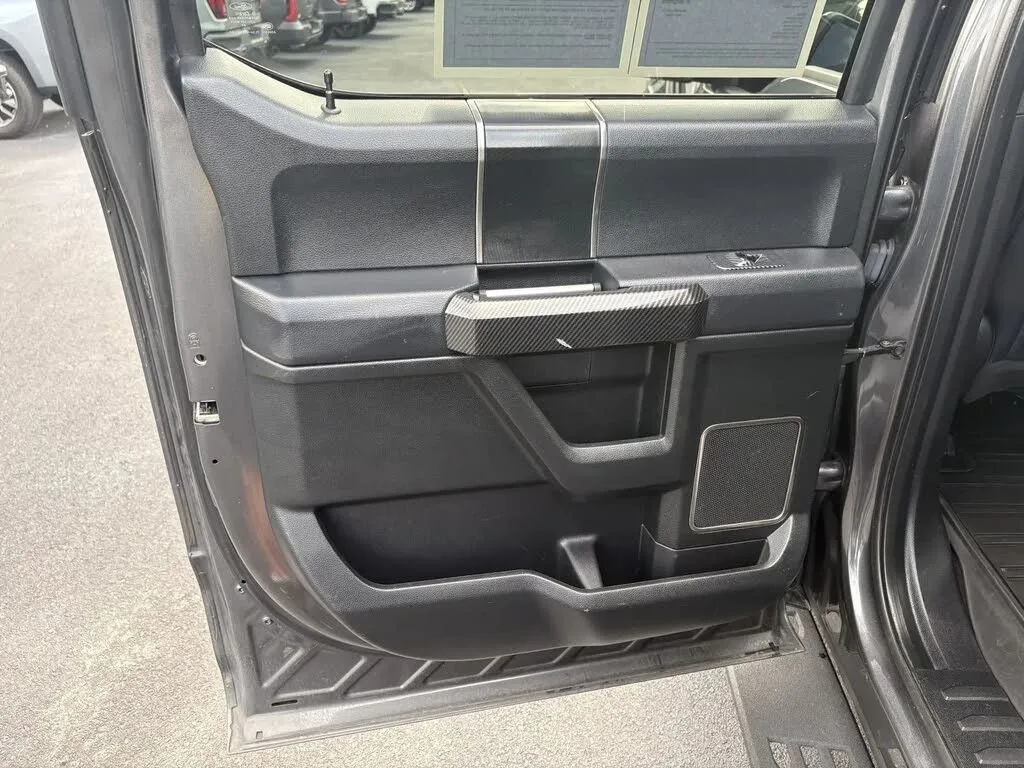 Ford F-150 photo 38
