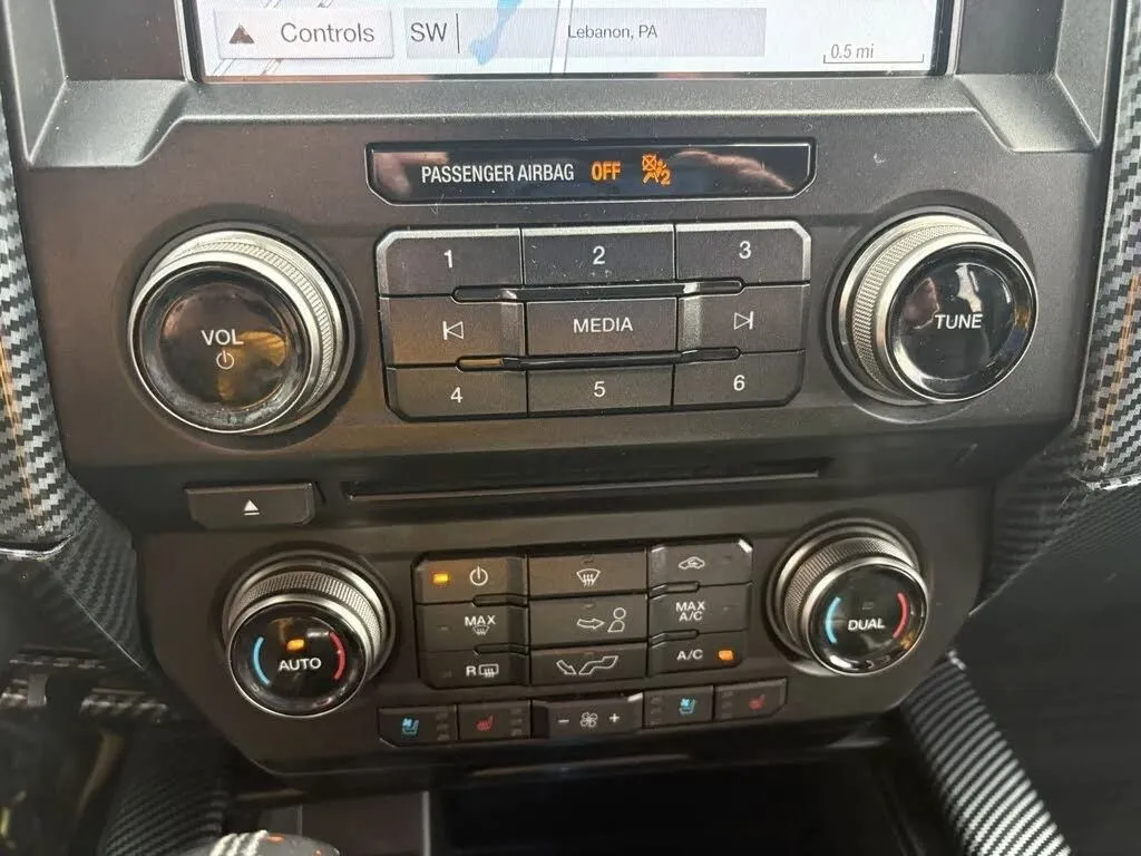 Ford F-150 photo 24