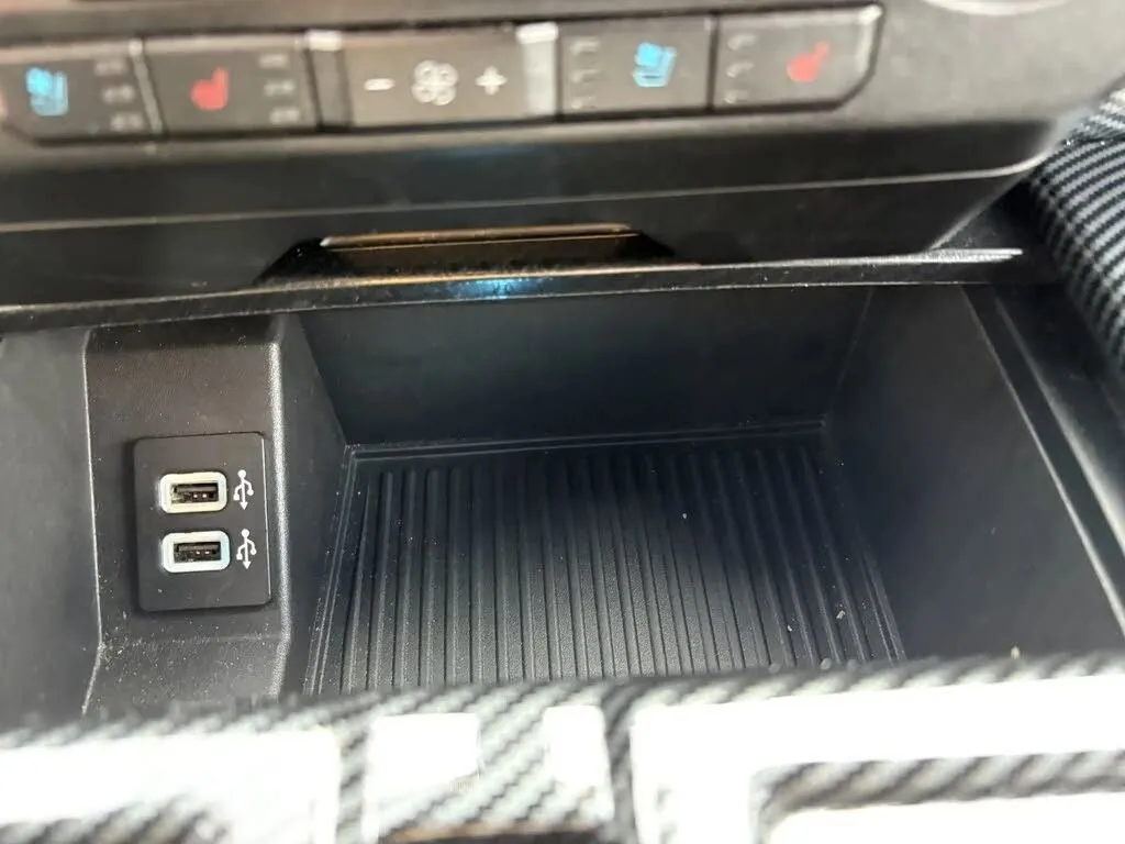 Ford F-150 photo 25