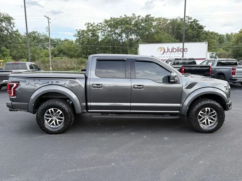 Ford F-150 photo 13