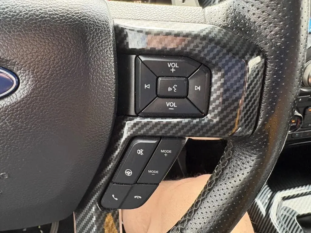 Ford F-150 photo 18
