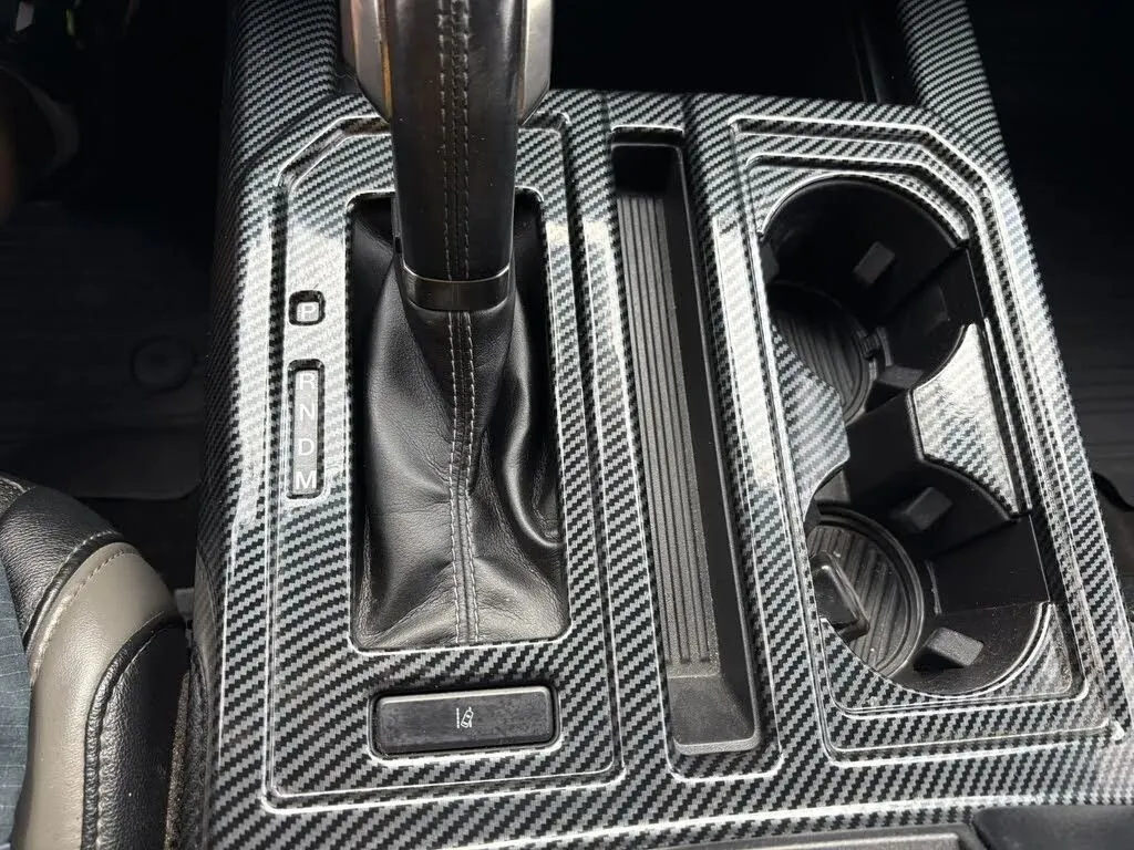 Ford F-150 photo 26