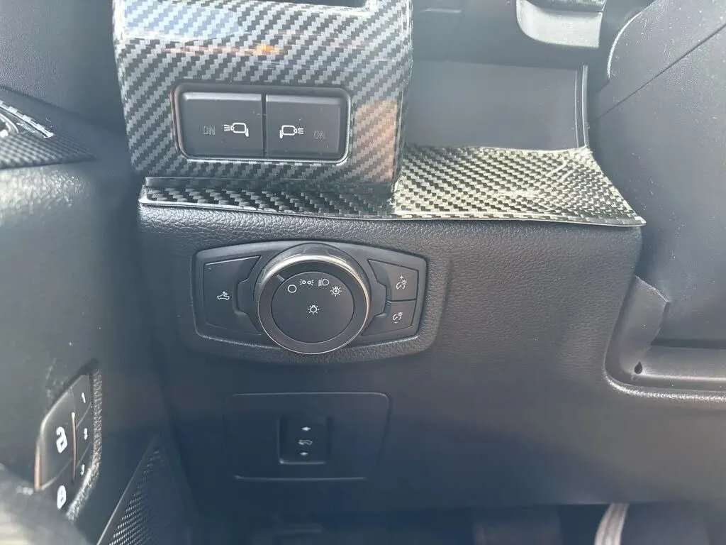 Ford F-150 photo 27