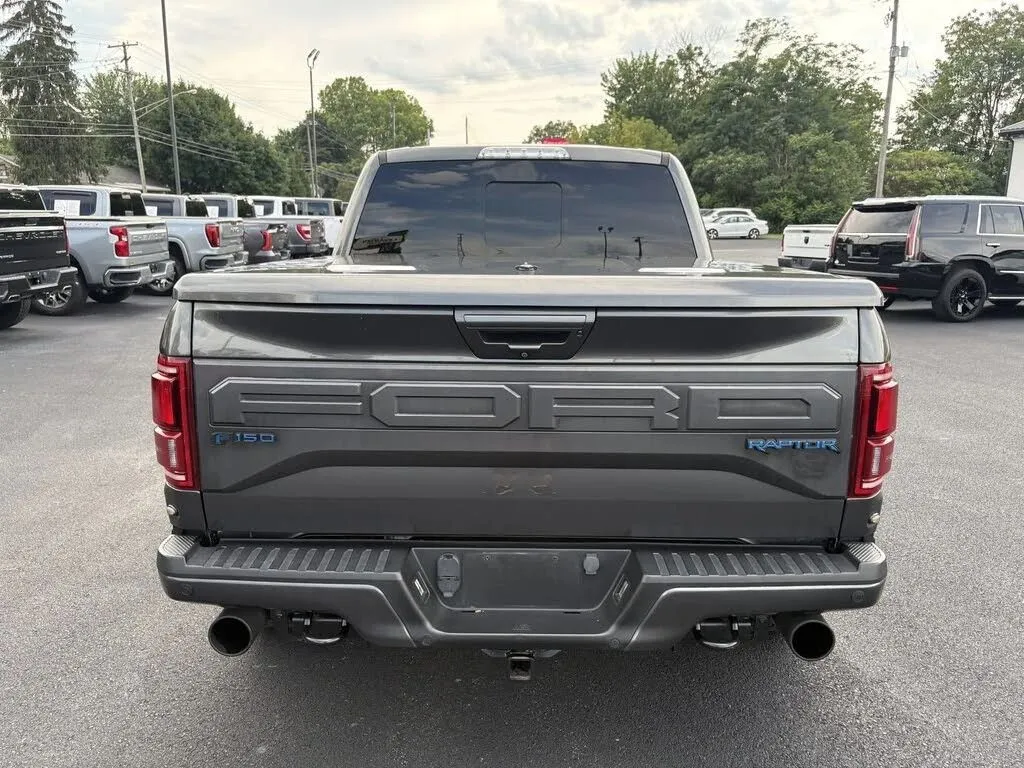 Ford F-150 photo 8