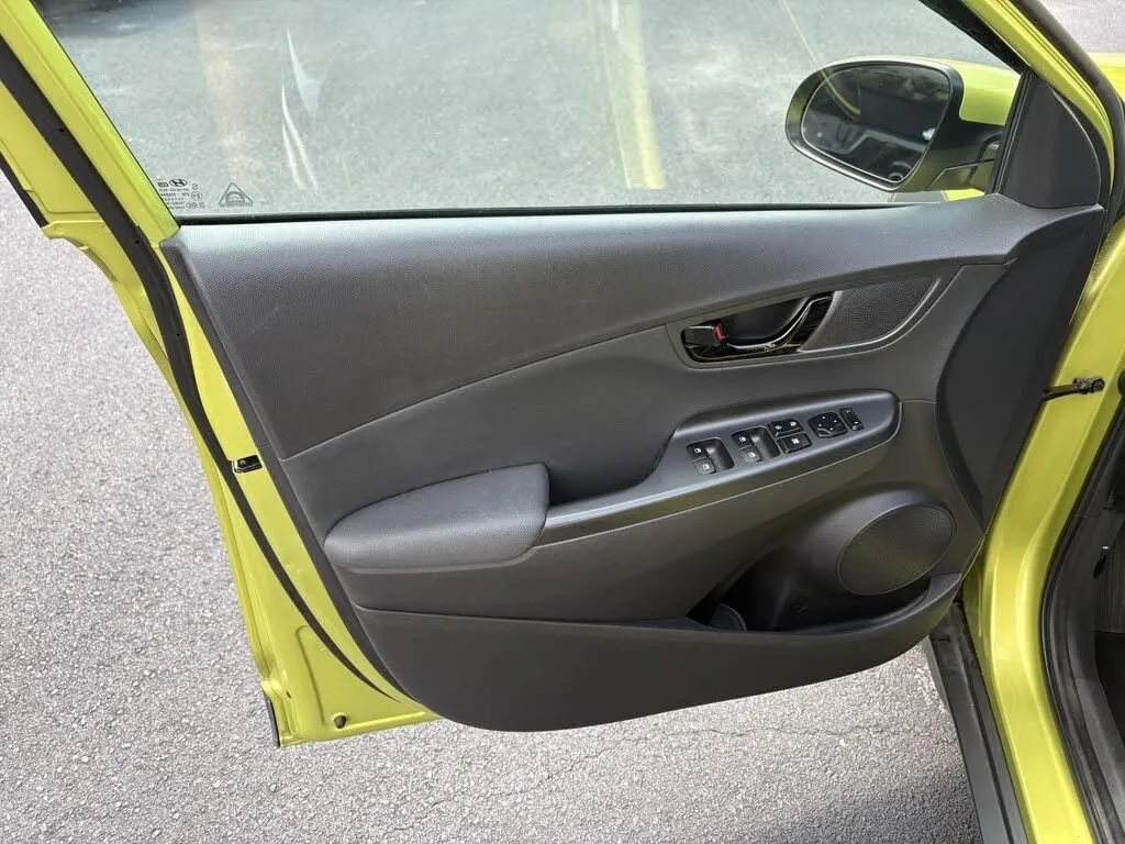 Hyundai Kona photo 23