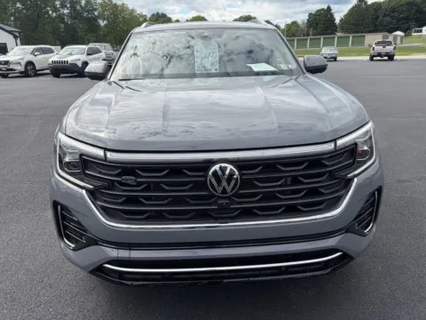 Photos of 2024 Volkswagen Atlas Cross Sport 2.0T SEL Premium R-Line for sale in Lebanon, PA at Lebanon Auto Sales