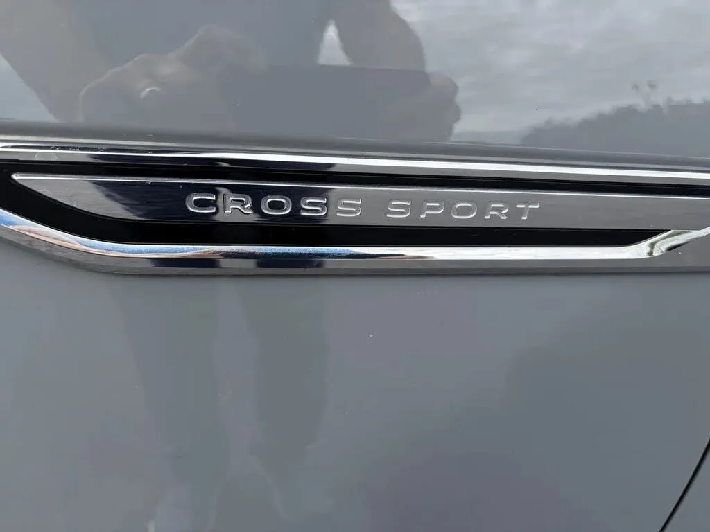 Volkswagen Atlas Cross Sport photo 10