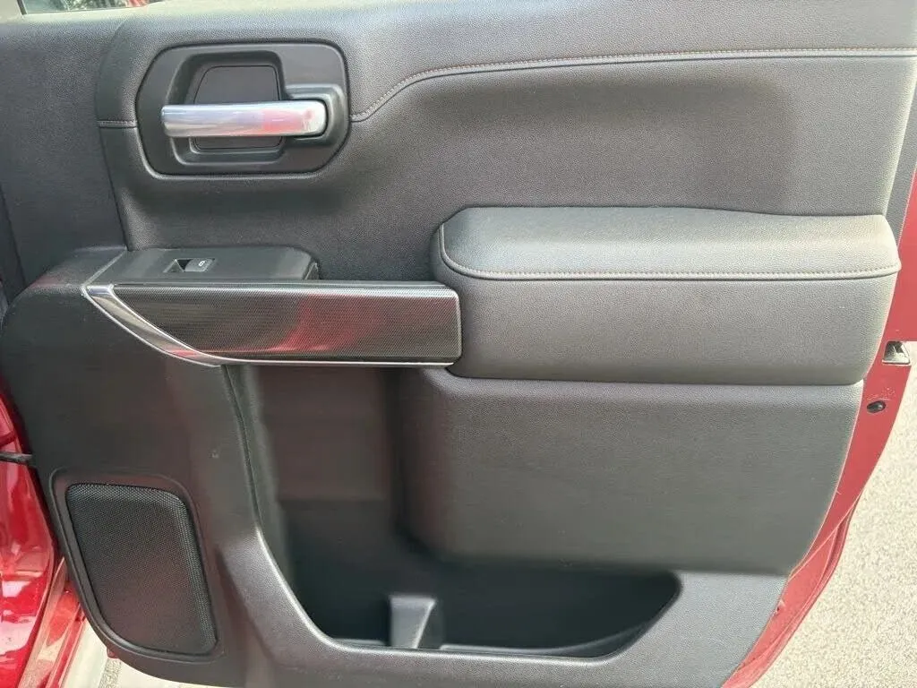 GMC Sierra photo 23
