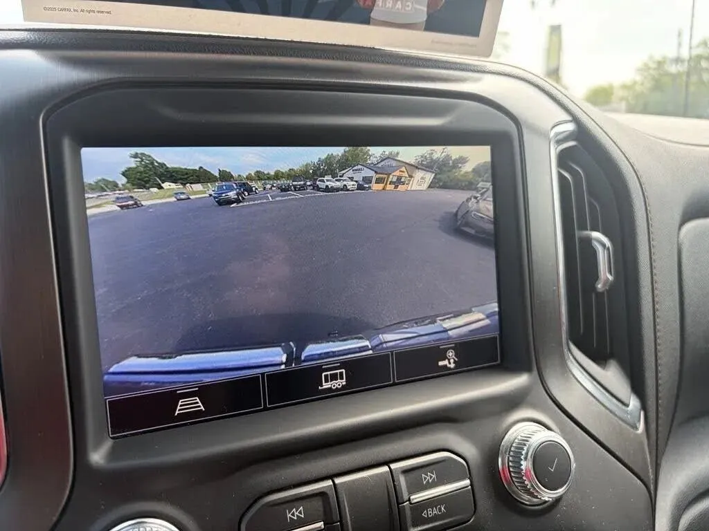 GMC Sierra photo 36