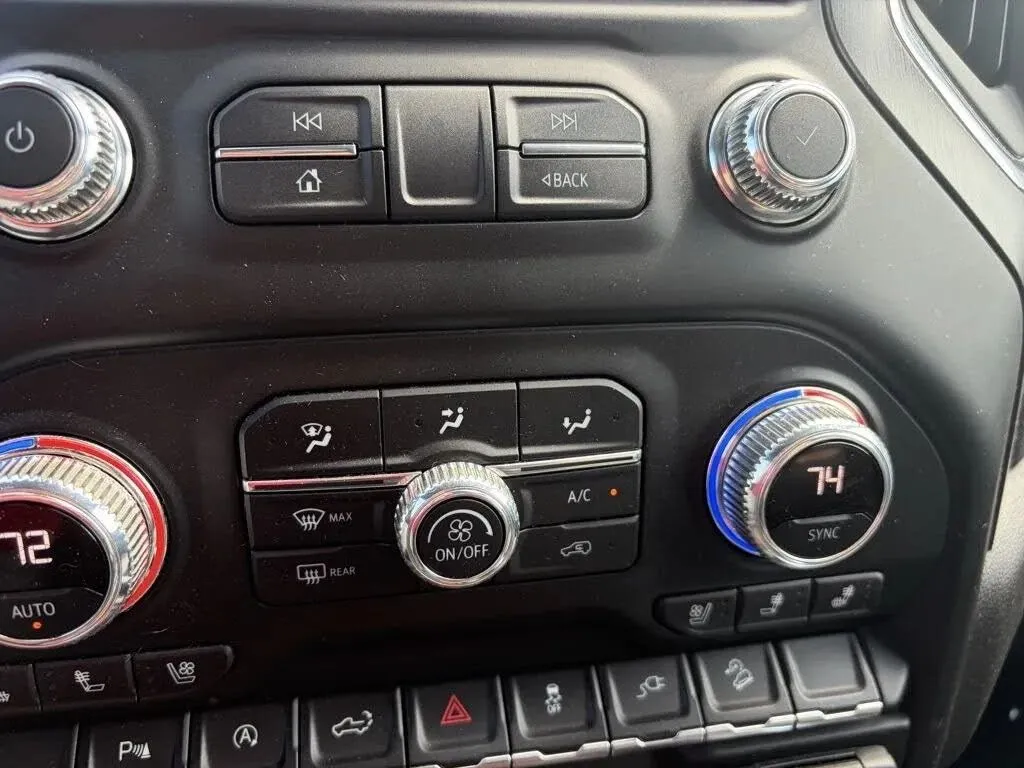 GMC Sierra photo 38