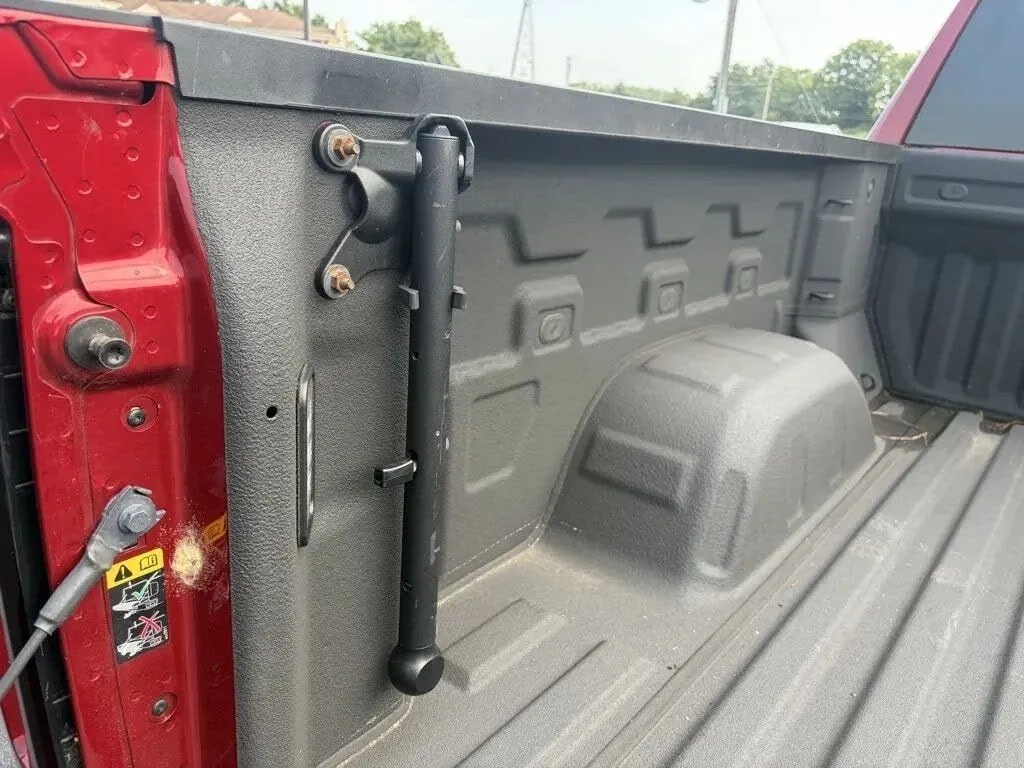 GMC Sierra photo 21
