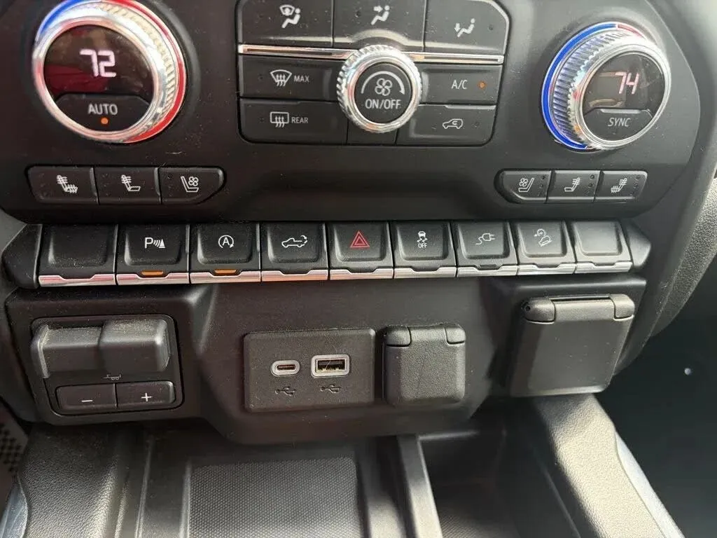 GMC Sierra photo 39