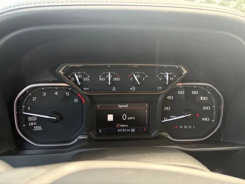 GMC Sierra photo 26