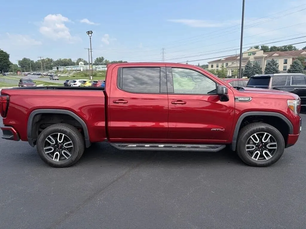 GMC Sierra photo 8