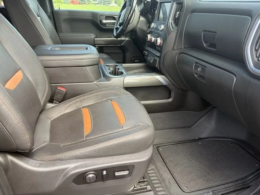 GMC Sierra photo 24