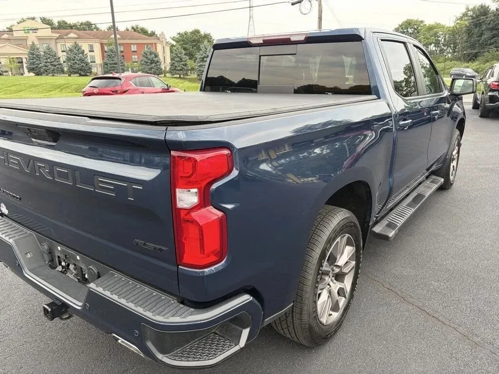 Chevrolet Silverado photo 7