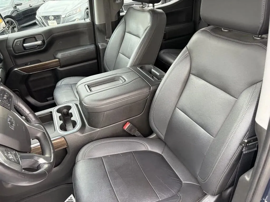 Chevrolet Silverado photo 20