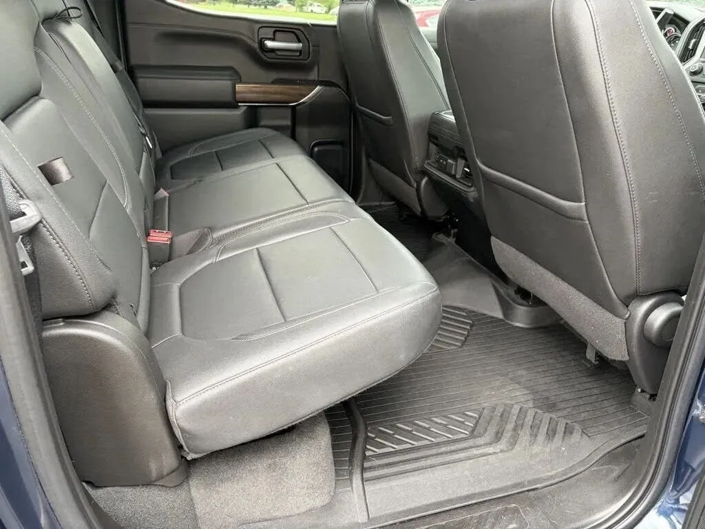 Chevrolet Silverado photo 26