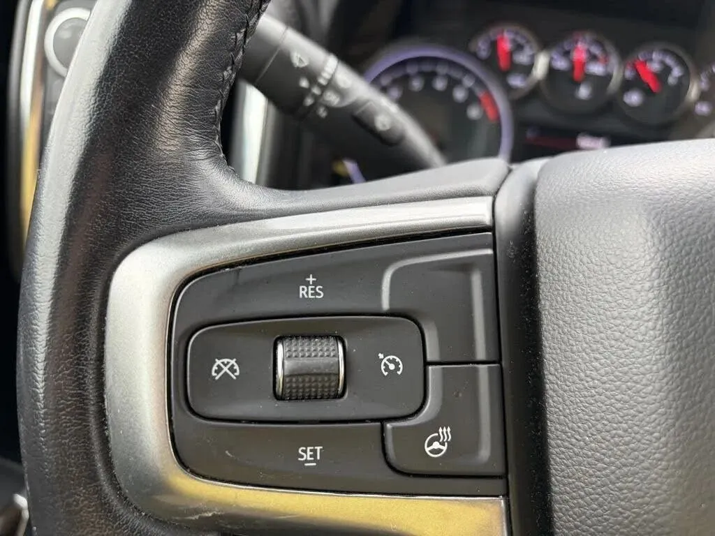 Chevrolet Silverado photo 34