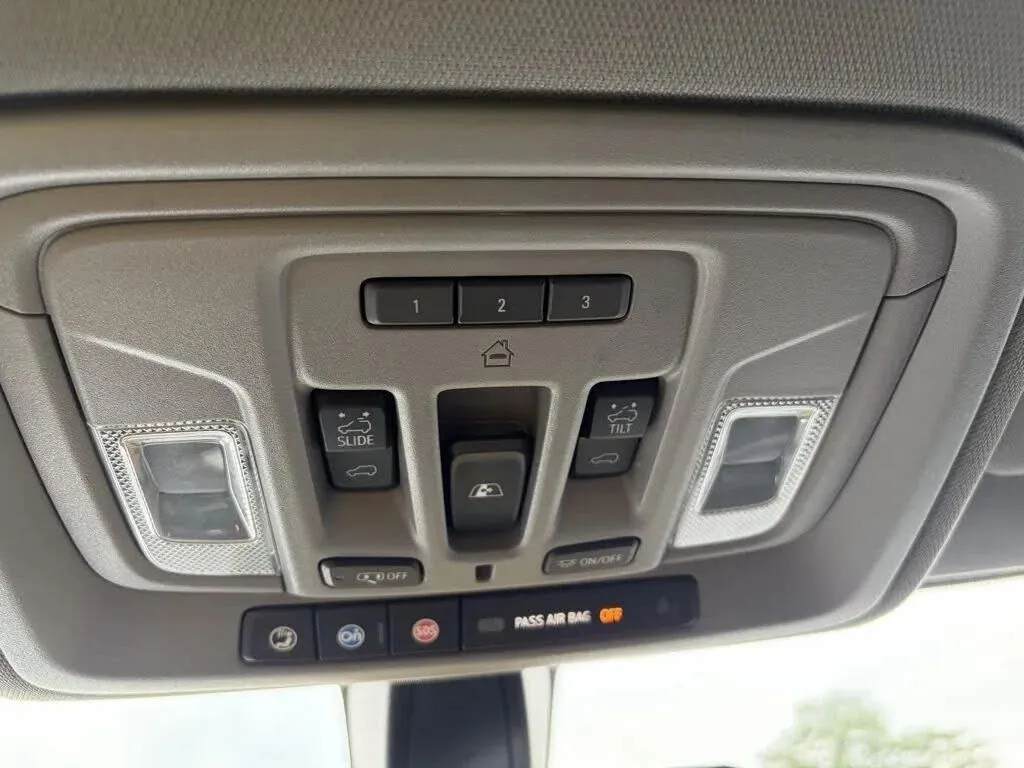 Chevrolet Silverado photo 46