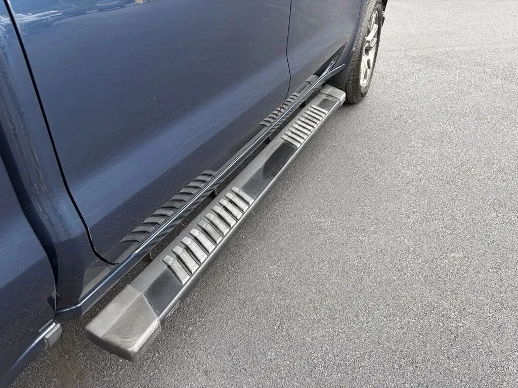 Chevrolet Silverado photo 8