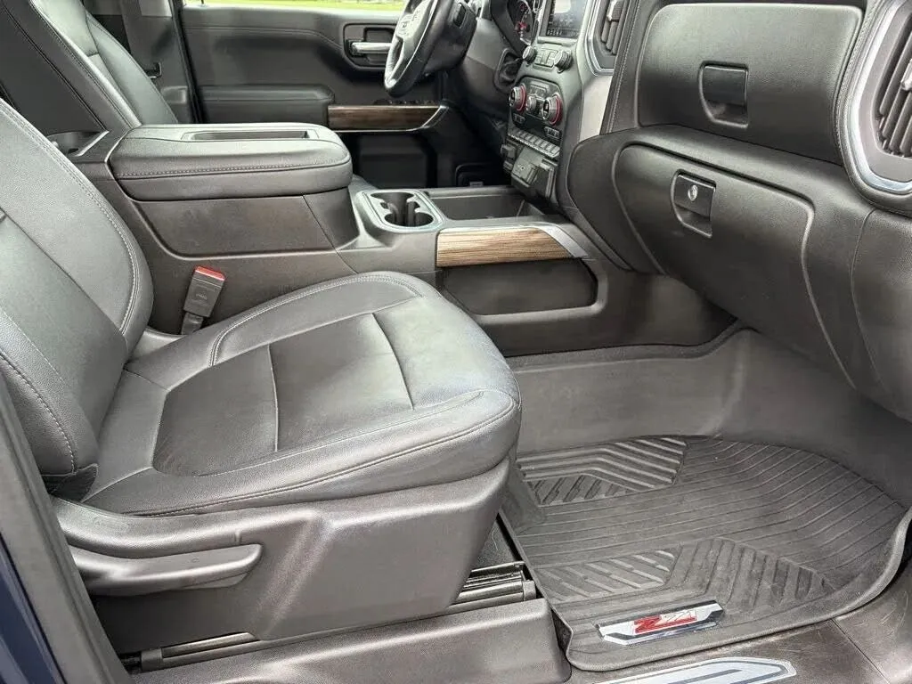 Chevrolet Silverado photo 28
