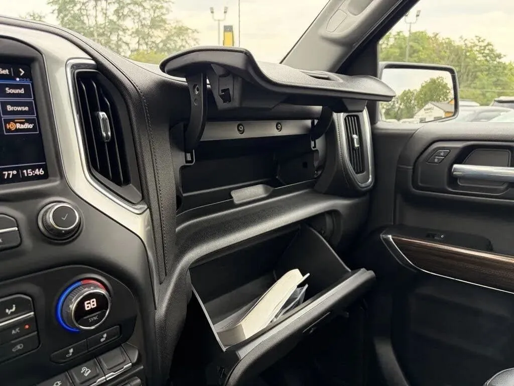Chevrolet Silverado photo 48