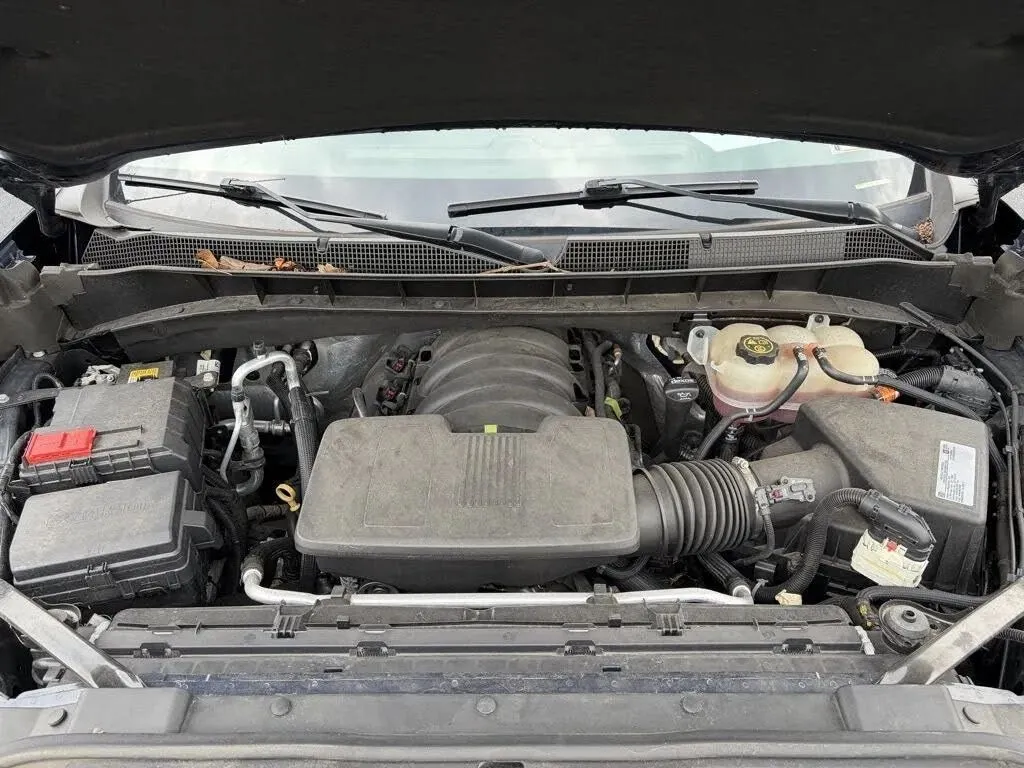 Chevrolet Silverado photo 18