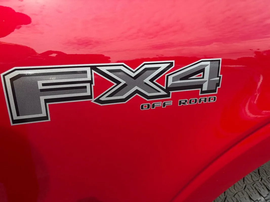 Ford F-150 photo 12