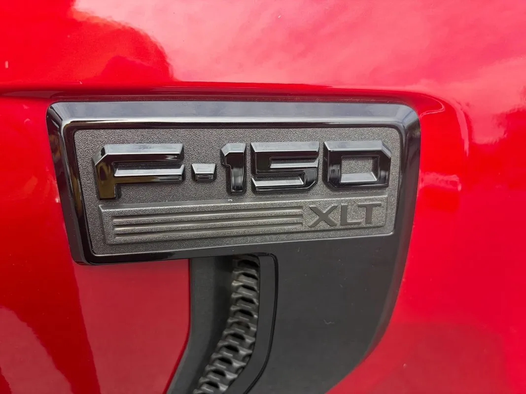 Ford F-150 photo 10