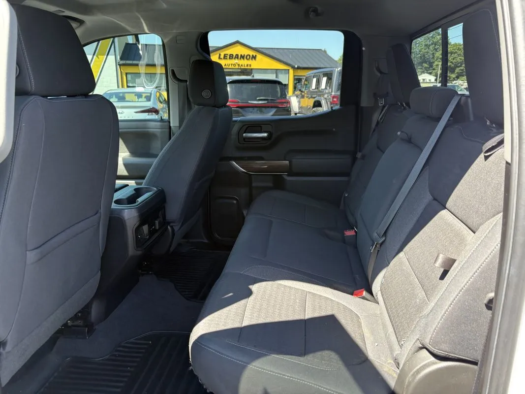Chevrolet Silverado photo 27