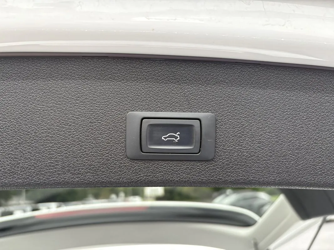 Audi Q5 photo 8