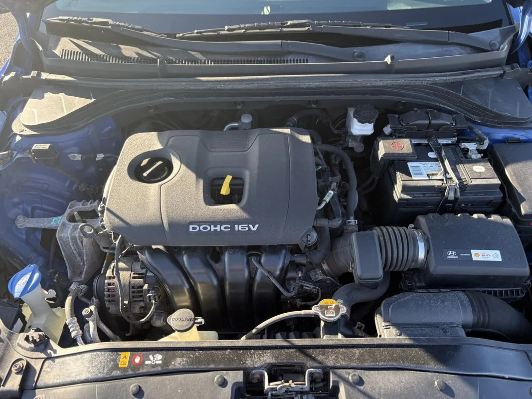 Hyundai Elantra photo 34