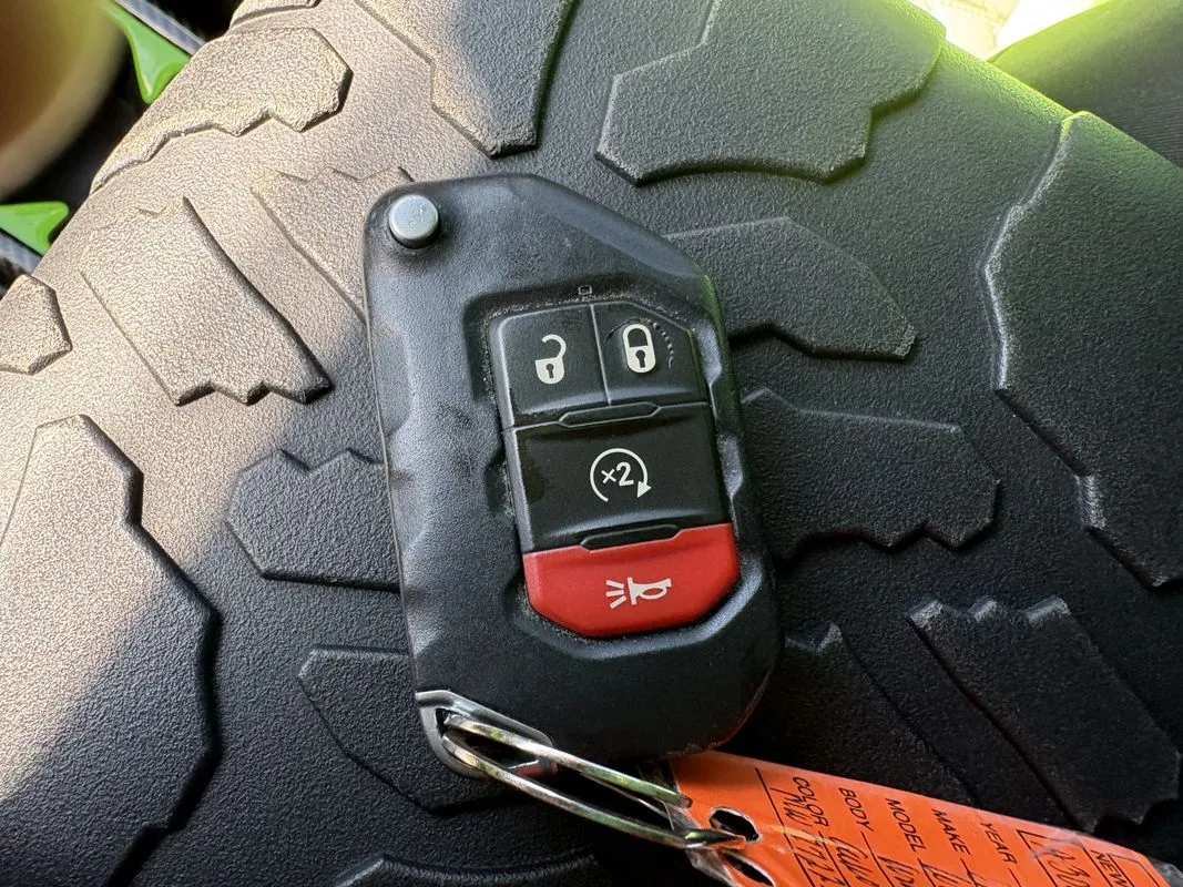 Jeep Wrangler photo 23