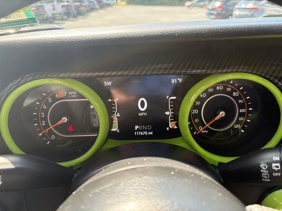 Jeep Wrangler photo 14