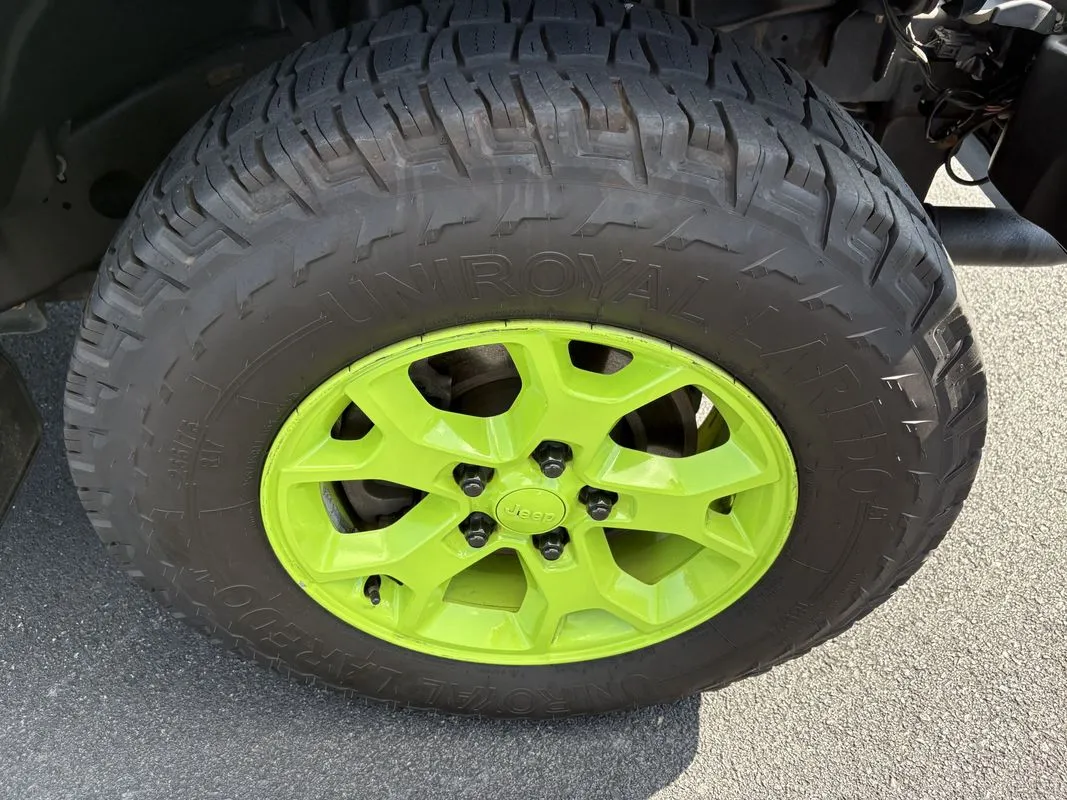 Jeep Wrangler photo 36