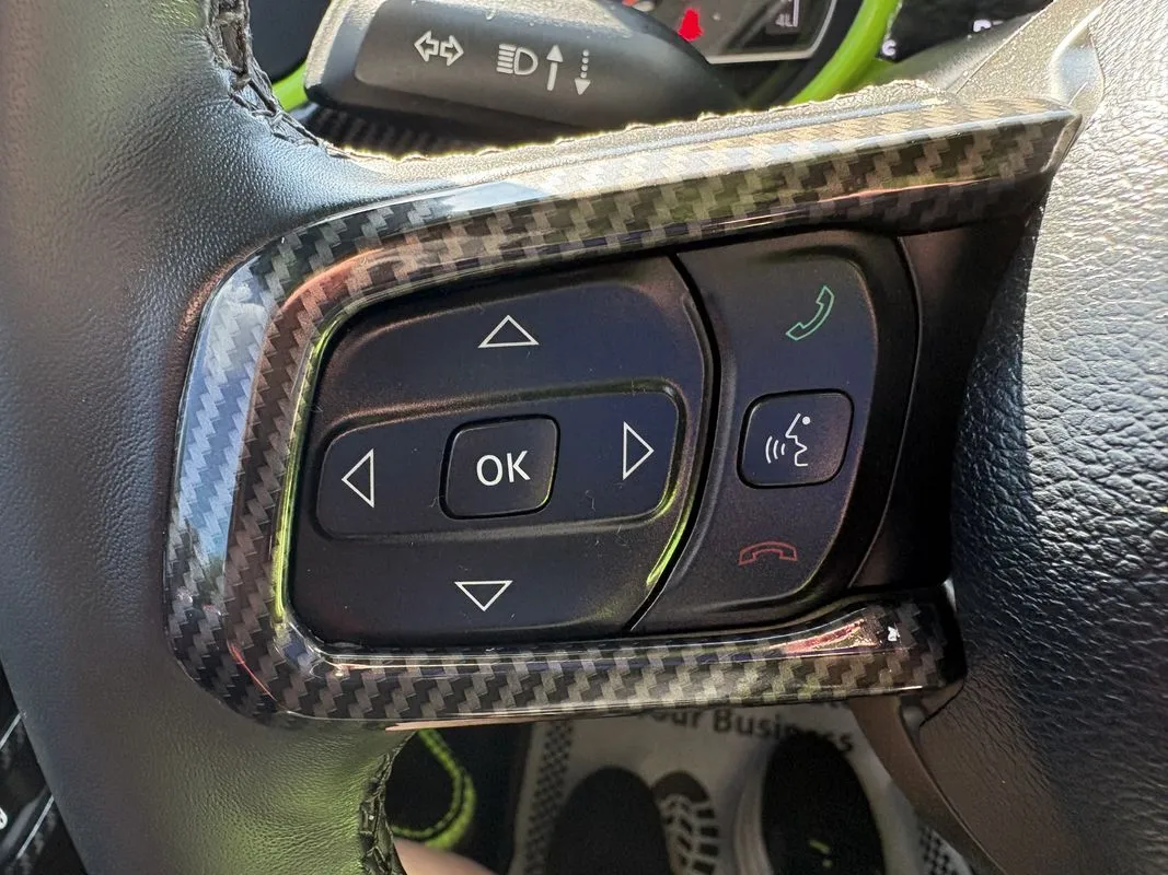 Jeep Wrangler photo 12