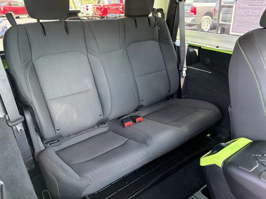 Jeep Wrangler photo 31