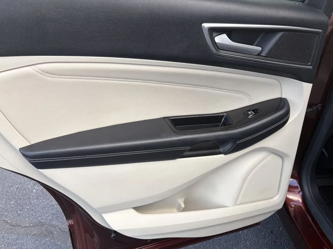 Ford Edge photo 20