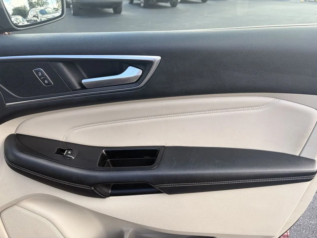 Ford Edge photo 26
