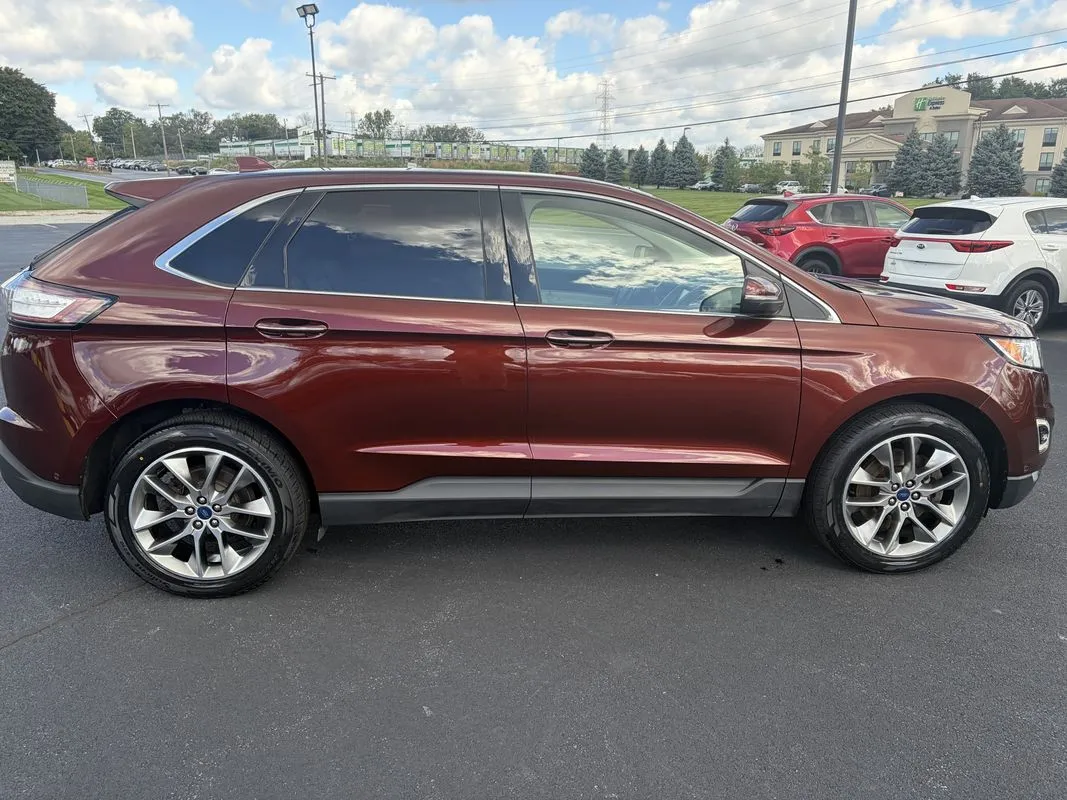 Ford Edge photo 8