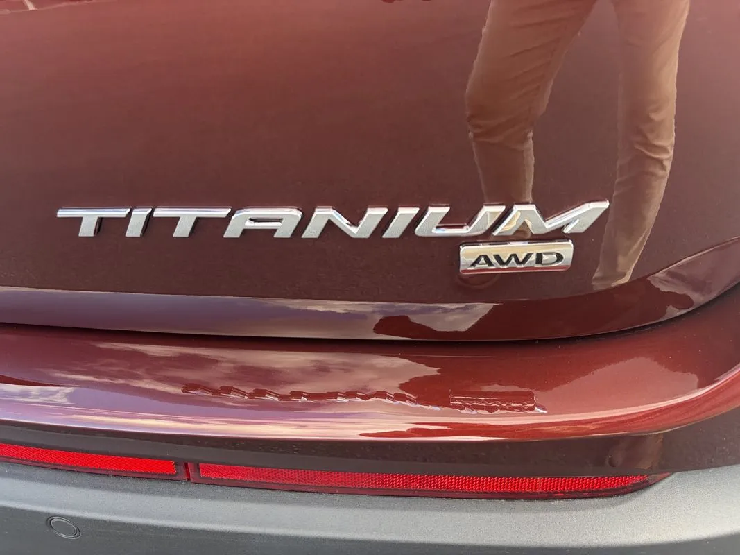Ford Edge photo 10