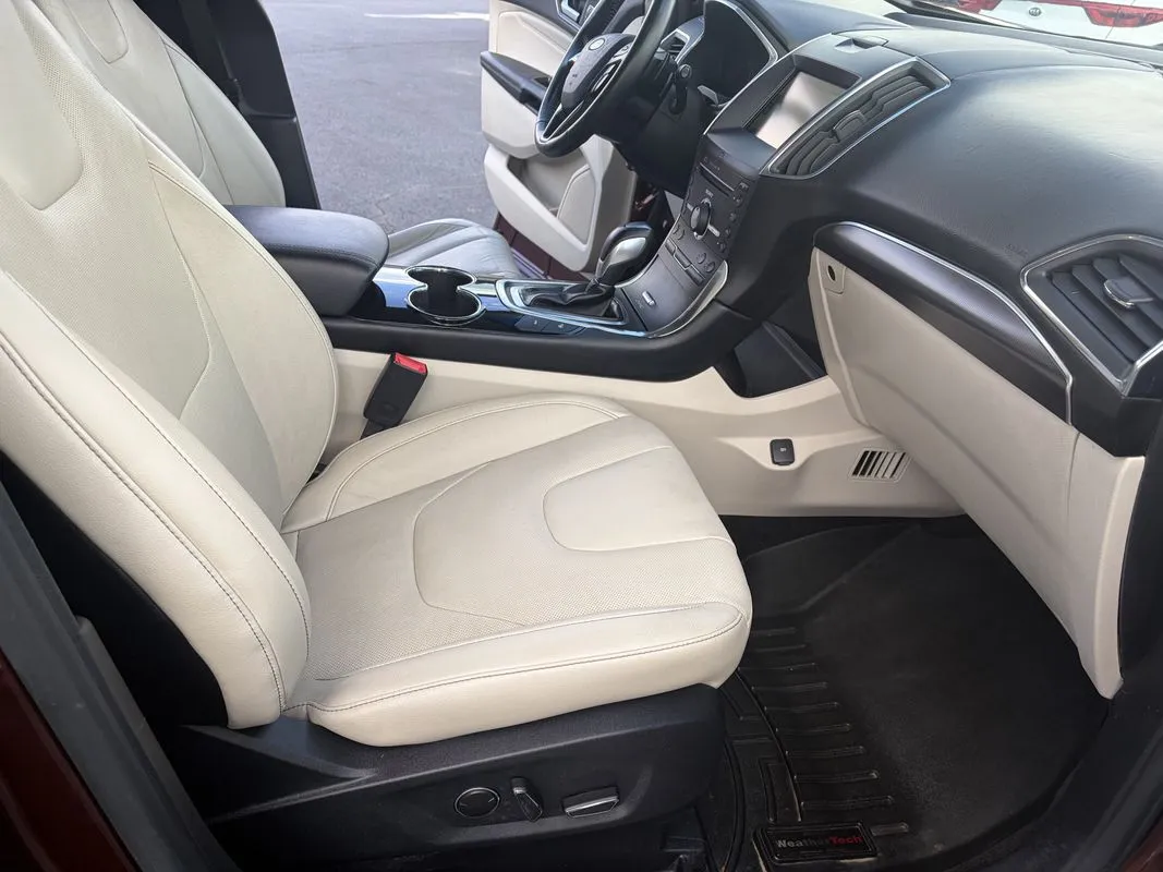 Ford Edge photo 25