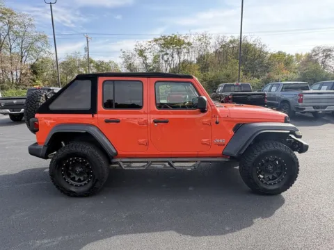 More photos of 2019 Jeep Wrangler Unlimited Sport S 4x4 at Lebanon Auto Sales, PA